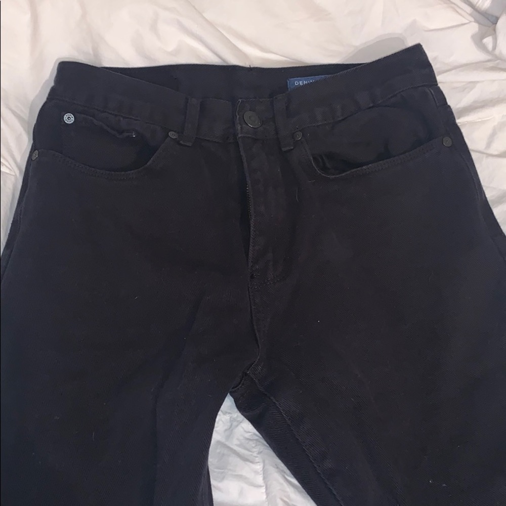 Black mom jeans